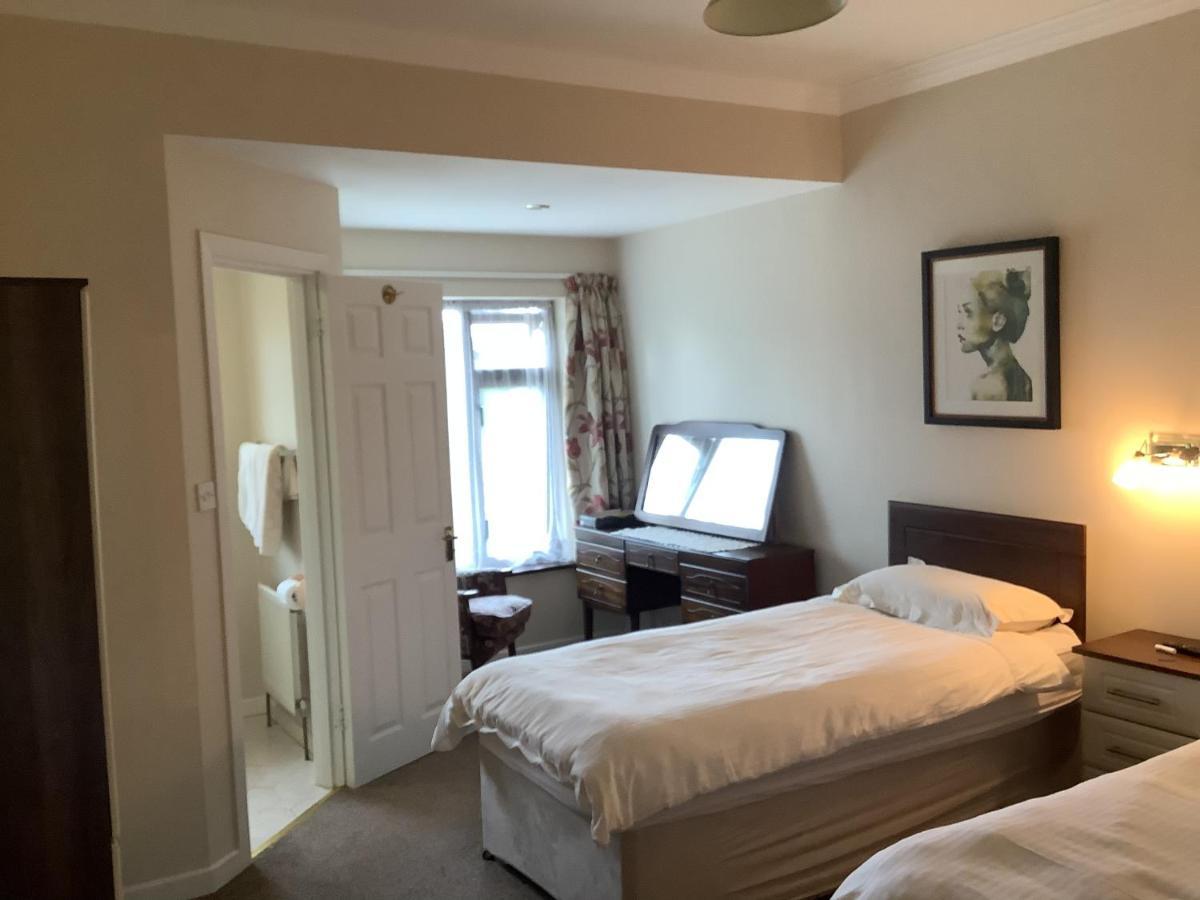 Palmgrove Bed & Breakfast Listowel ภายนอก รูปภาพ