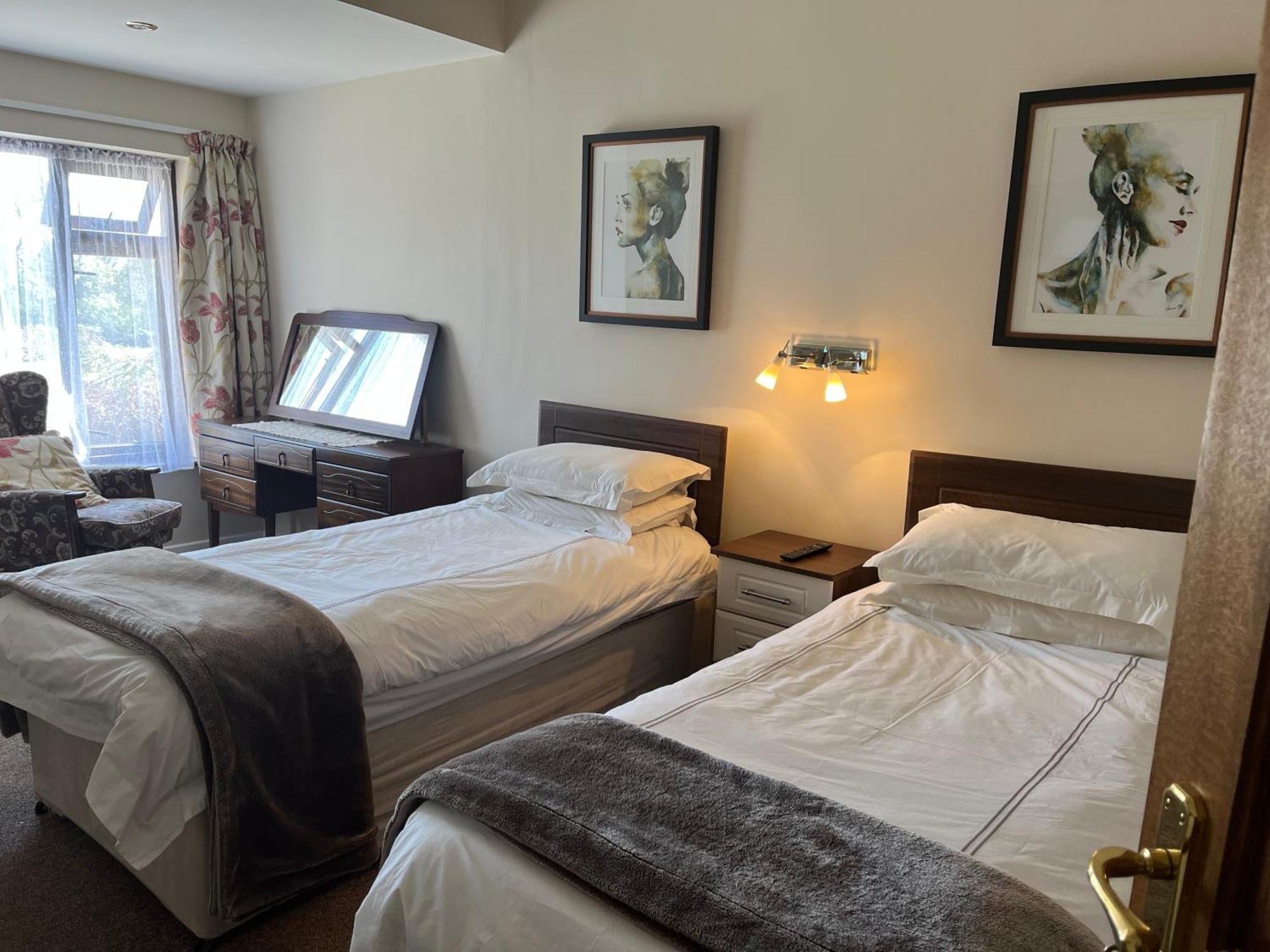Palmgrove Bed & Breakfast Listowel ภายนอก รูปภาพ