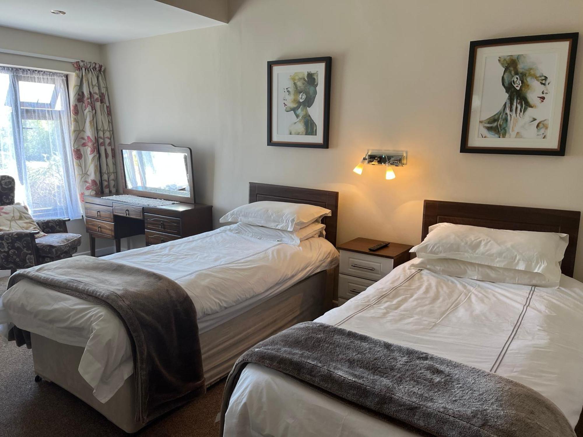 Palmgrove Bed & Breakfast Listowel ภายนอก รูปภาพ